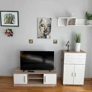 https://apartament-viola.kolobrzeghotels.com
